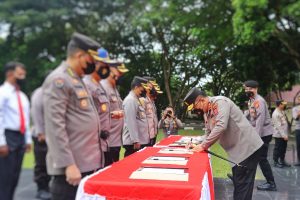 Kapolda Gorontalo Pimpin Penandatanganan Fakta Integritas Cegah Polisi Mafia