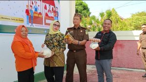 HBA Ke 63 Dan HUT IAD Ke 23, Kejari Pohuwato Gandeng Disperindag Gelar Pasar Murah