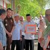 Dinas Perindagkop Pohuwato Serahkan Bantuan Modal Usaha untuk UMKM